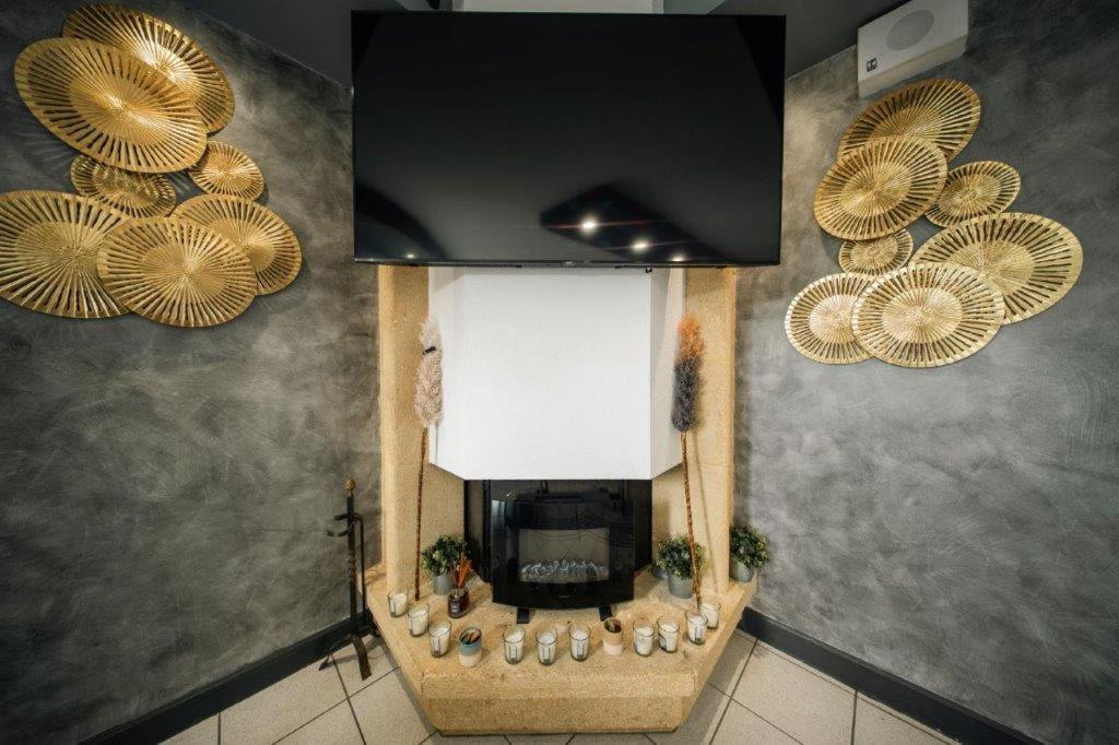 Brit Hotel La Bonne Etape إفرو المظهر الخارجي الصورة