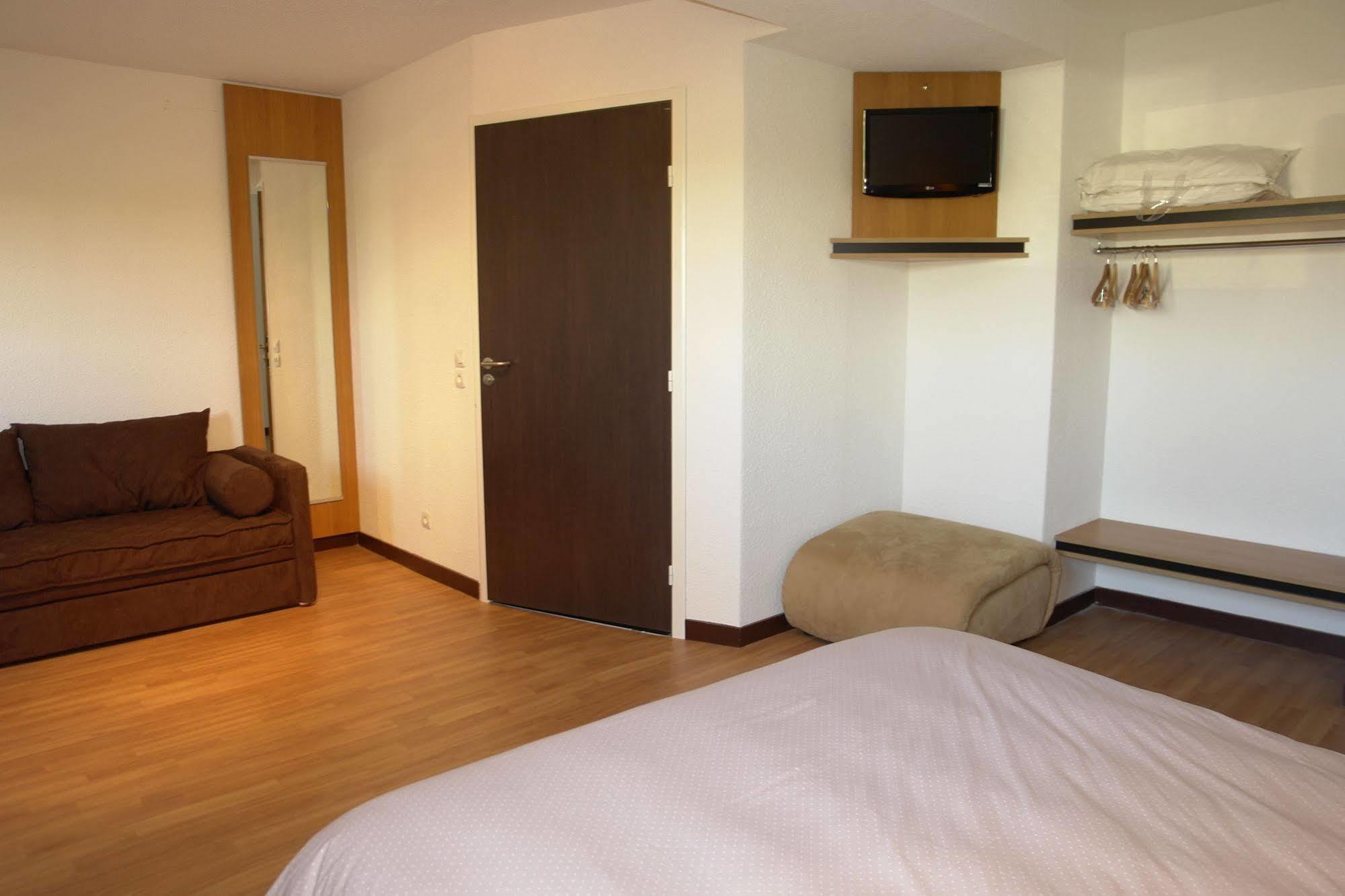 Brit Hotel La Bonne Etape إفرو المظهر الخارجي الصورة